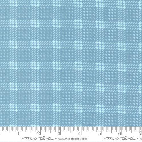 Lakeside Gatherings Flannel - Light & medium blue checks with right angles 