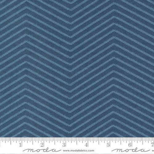 Lakeside Gatherings Flannel - Medium & dark blue zig zag design