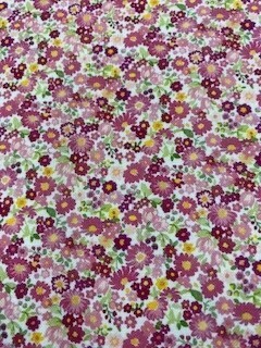Chelsea Garden - Tiny pink flowers