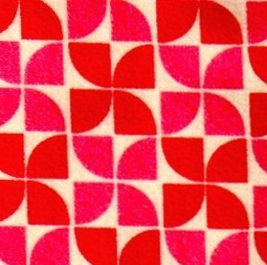 Marmelade Flannel - Red & pink twirls on cream background