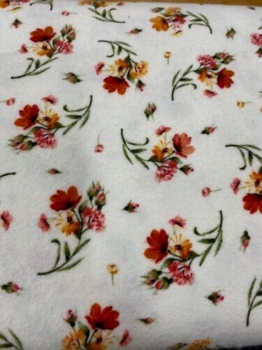 Harvest Rose Flannel - Small bunches of flowers on cream background